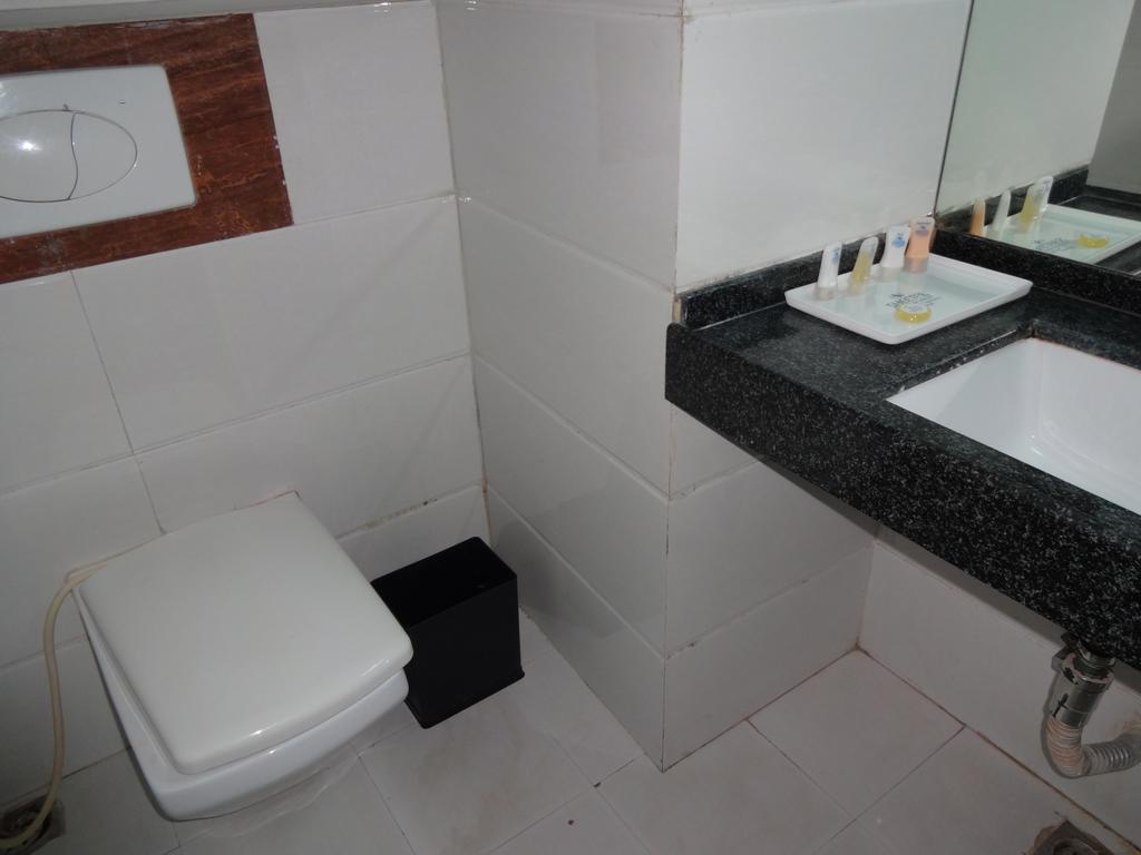 Sheetal International Rain Basera Raipur (Chhattisgarh) Bilik gambar